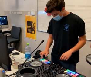 dj