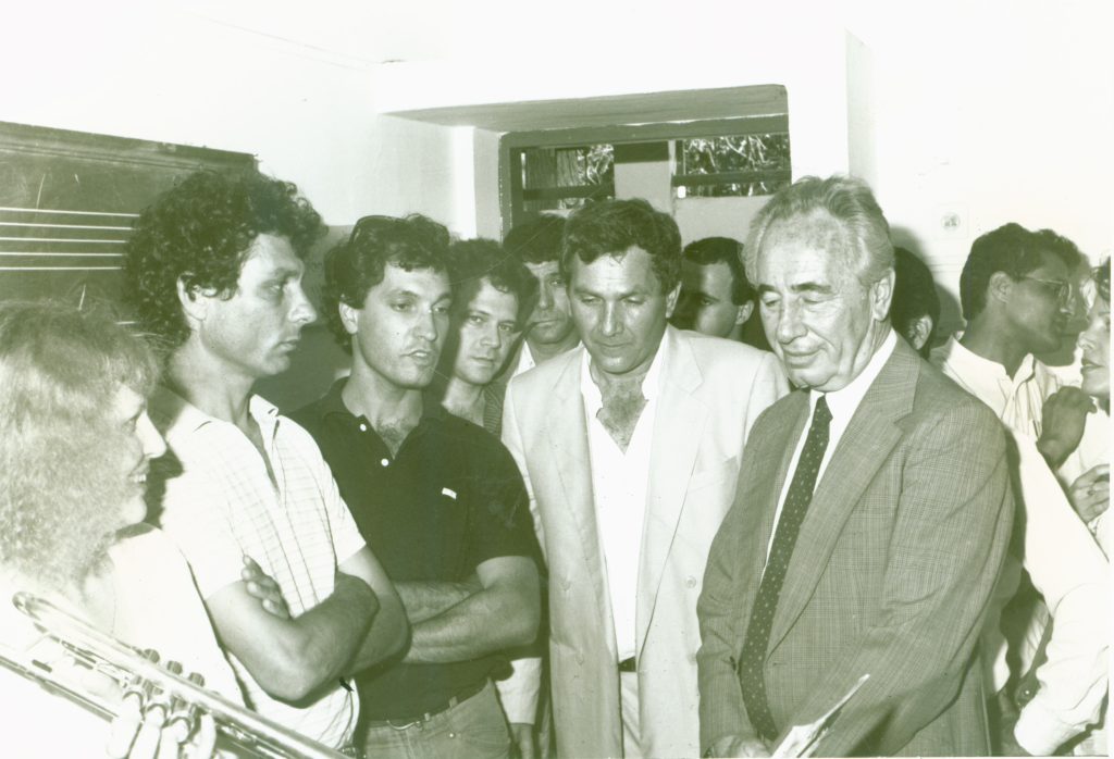 ביקור שר החוץ שמעון פרס ברימון, יוני 1987,עם משה ורבין, גורי אגמון, גיל דור, יהודה עדר, רובין פלמקוייסט